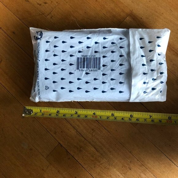 Mad Dasher 1800 Adult Reusable Rain Poncho Blue Color - Picture 5 of 11